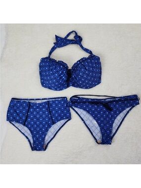 POUR MOI Daydreamer Underwire Halter Bikini Set with 2 Bottoms
36G  UK36F